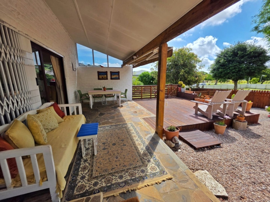 2 Bedroom Property for Sale in Sedgefield Central Western Cape